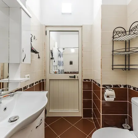 Kondo Stays - Digital Nomad Apartment