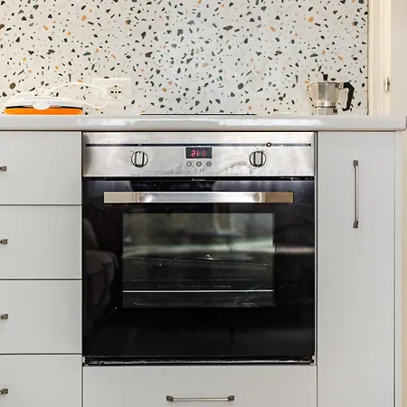 Kondo Stays - Digital Nomad Apartment *