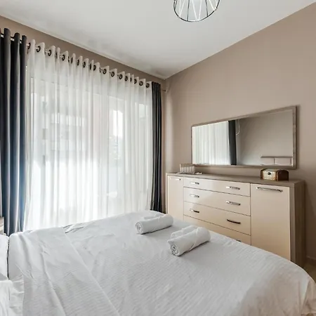 Kondo Stays - Digital Nomad * Tirana