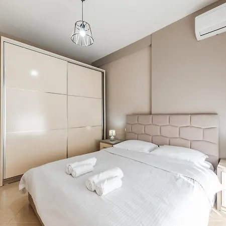 Kondo Stays - Digital Nomad