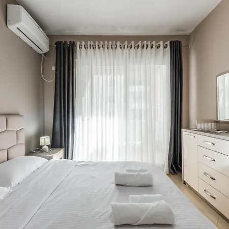Apartment Kondo Stays - Digital Nomad *