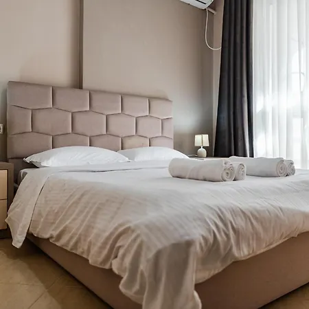 Kondo Stays - Digital Nomad * Tirana